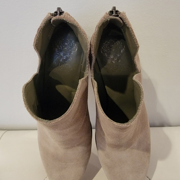 Vince Camuto Doralli Ankle Bootie Boots Womens Size 8.5M - Picture 10 of 11